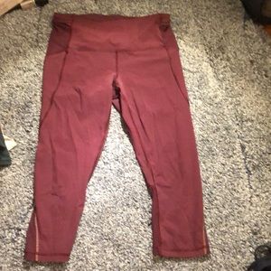 Lululemon purple mesh crop leggings